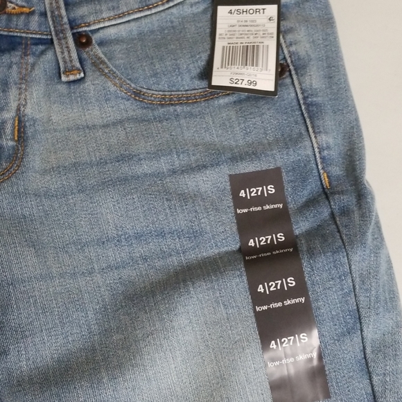 Mossimo Jeans - Picture 3 of 4